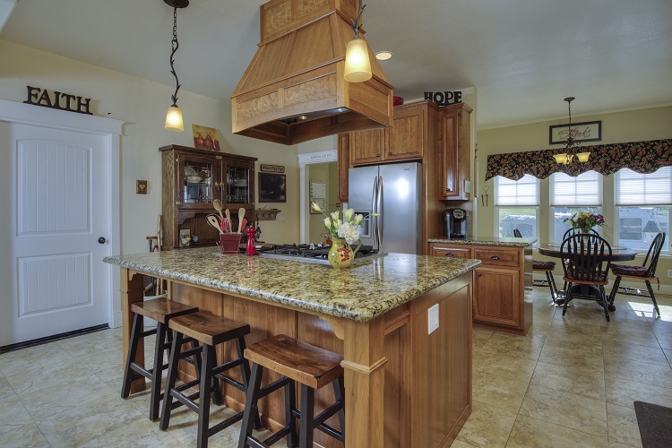 19860 Jaclyn Dr - 06.jpg